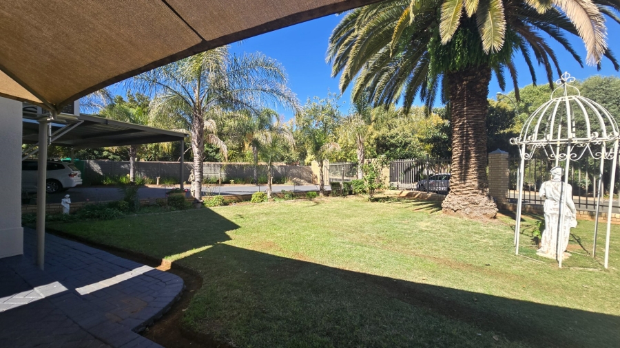 3 Bedroom Property for Sale in Langenhovenpark Free State